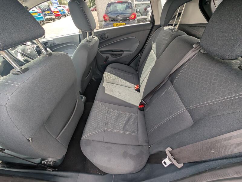 FORD FIESTA