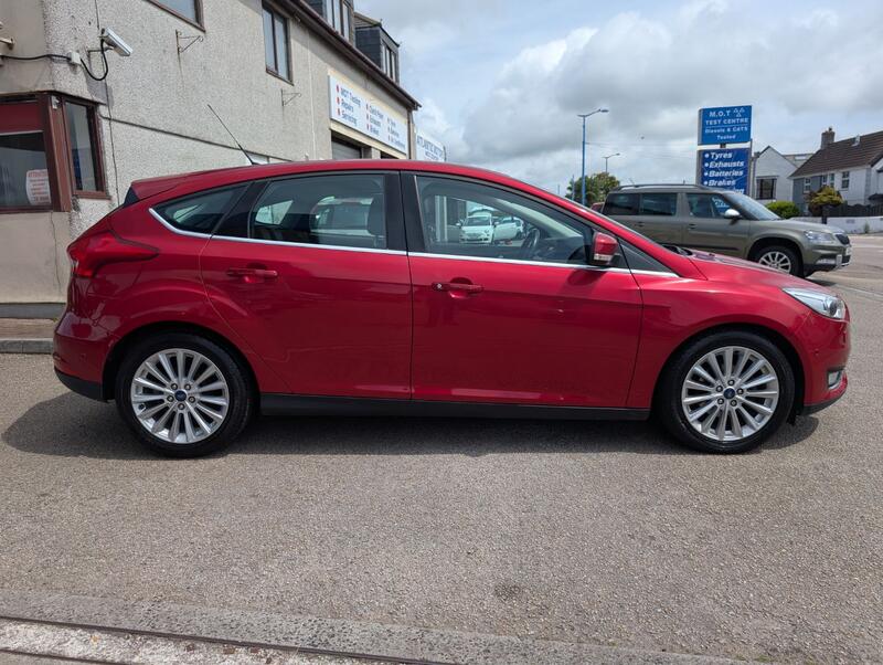 View FORD FOCUS 1.5 TDCi Titanium X