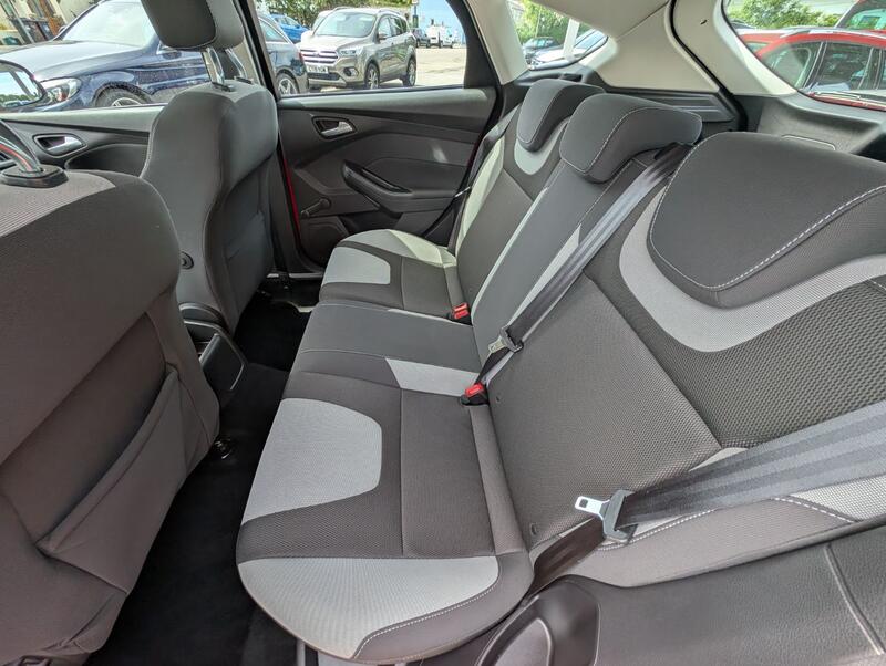 FORD FOCUS