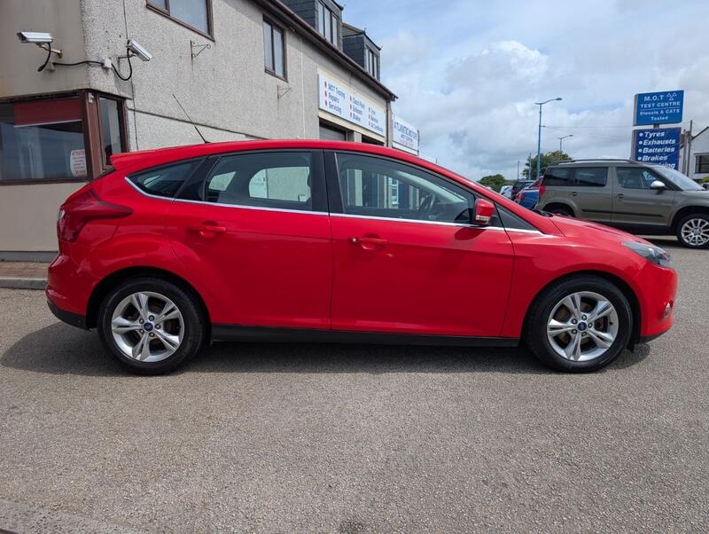 View FORD FOCUS 1.6 TDCi Zetec
