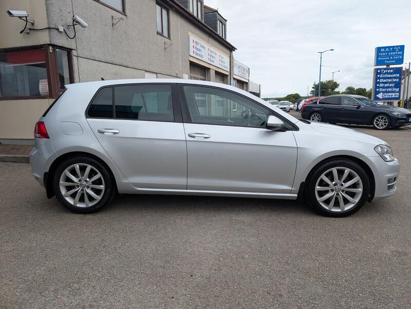 View VOLKSWAGEN GOLF 2.0 TDI BlueMotion Tech GT