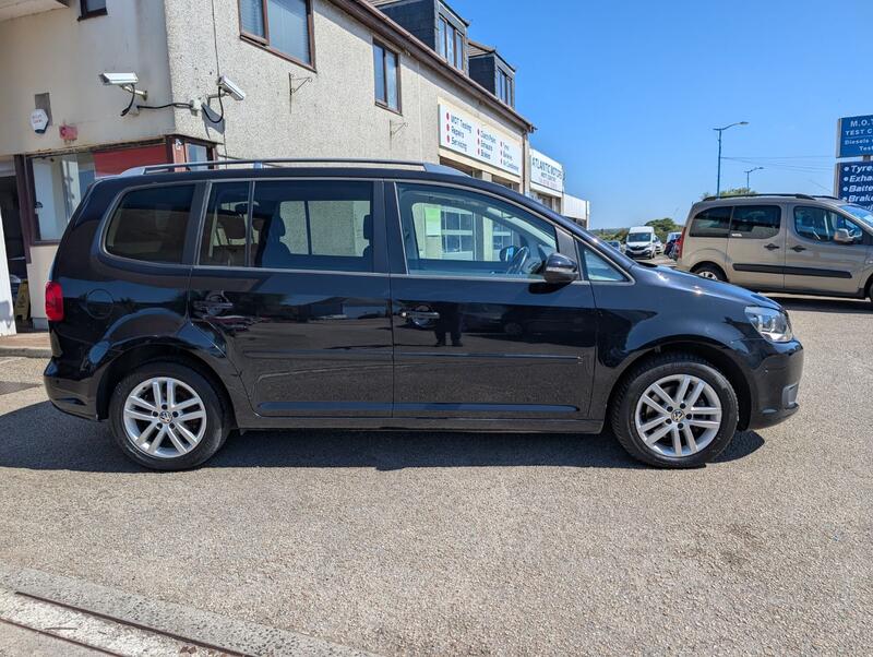 View VOLKSWAGEN TOURAN 1.6 TDI SE