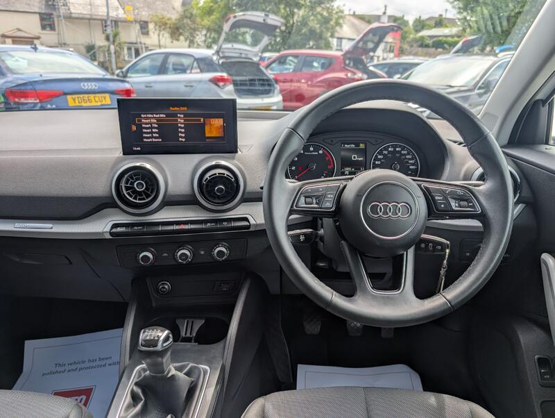 AUDI Q2
