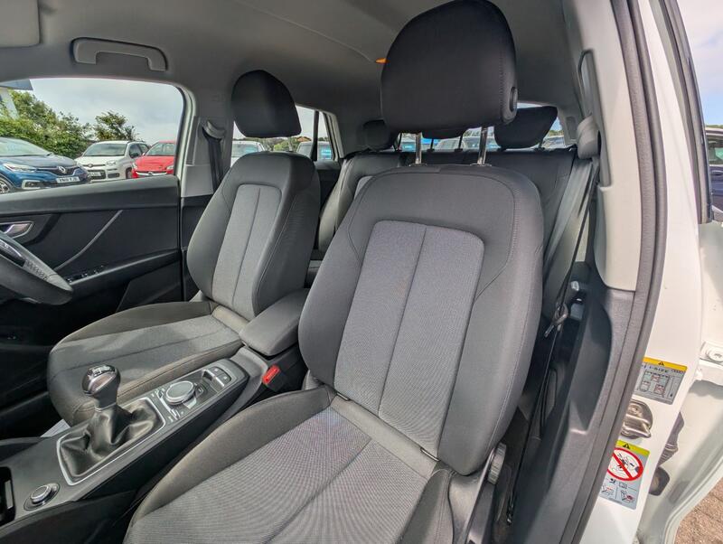 AUDI Q2