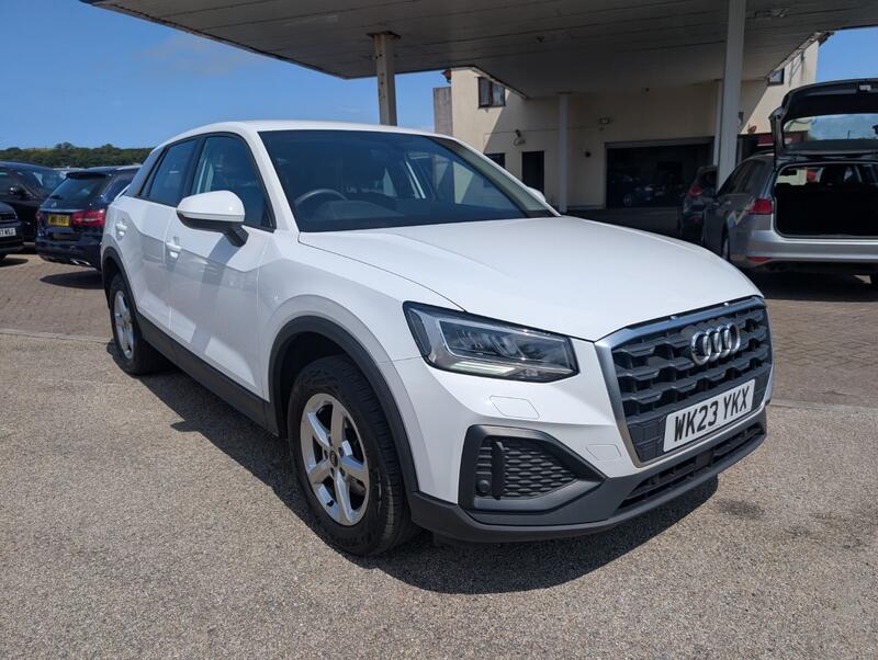 AUDI Q2