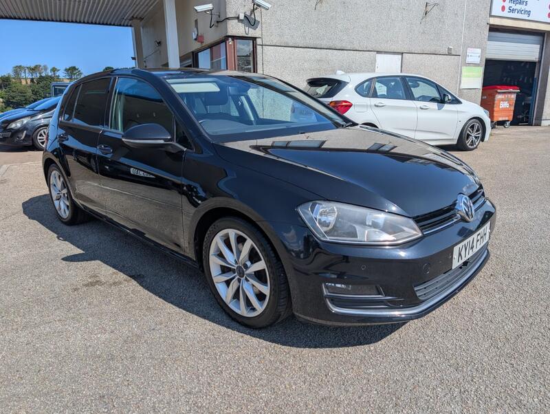 View VOLKSWAGEN GOLF 2.0 TDI BlueMotion Tech GT